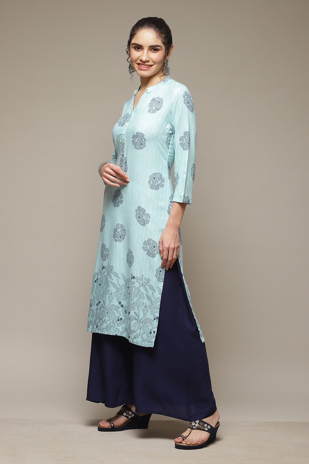 Grey LIVA Straight Kurta image number 3